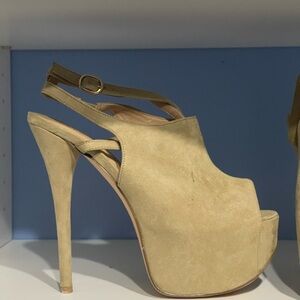 Scene Beige Platform Heels